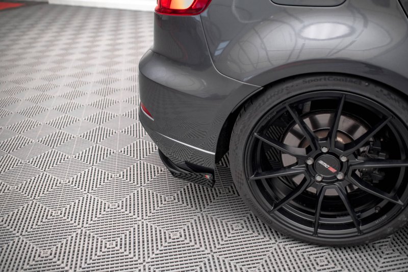 Maxton Street Pro Heck Ansatz Flaps Diffusor +Flaps für Audi S3 Sportback 8V Facelift schwarz Hochglanz AUS33FSBCNC-RSD1BRB+RSF1-G