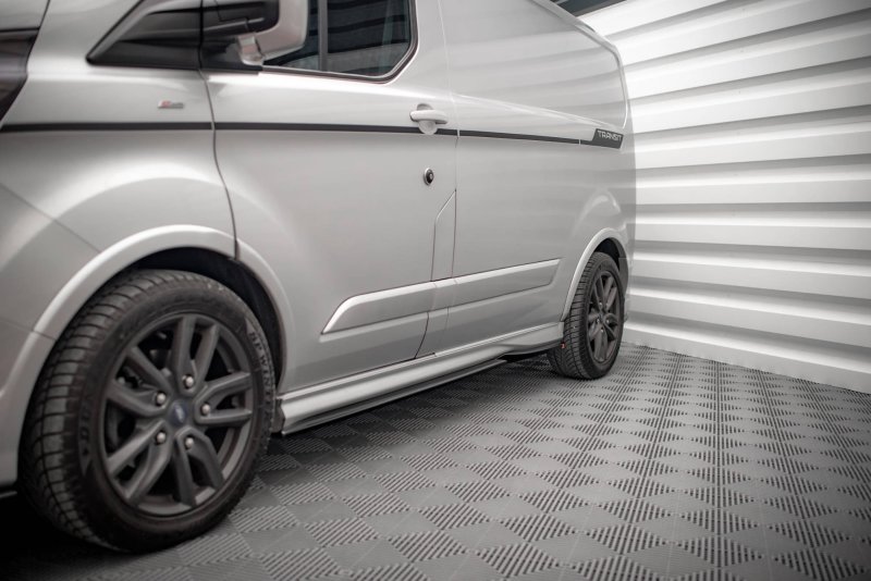 Maxton Seitenschweller Ansatz für Ford Transit Custom ST-Line Mk1 Facelift schwarz Hochglanz FO-TRC-1F-STLINE-SD1-G