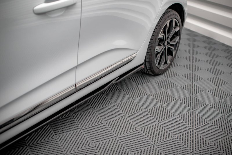 Maxton Seitenschweller Ansatz für Renault Clio Mk5 schwarz Hochglanz RE-CL-5-SD1-G