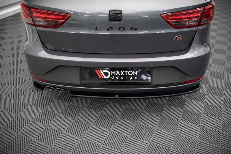 Maxton Heck Ansatz Flaps Diffusor V.1 für Seat Leon FR Sportstourer Mk3 schwarz Hochglanz SE-LE-3-FR-ST-RSD1-G