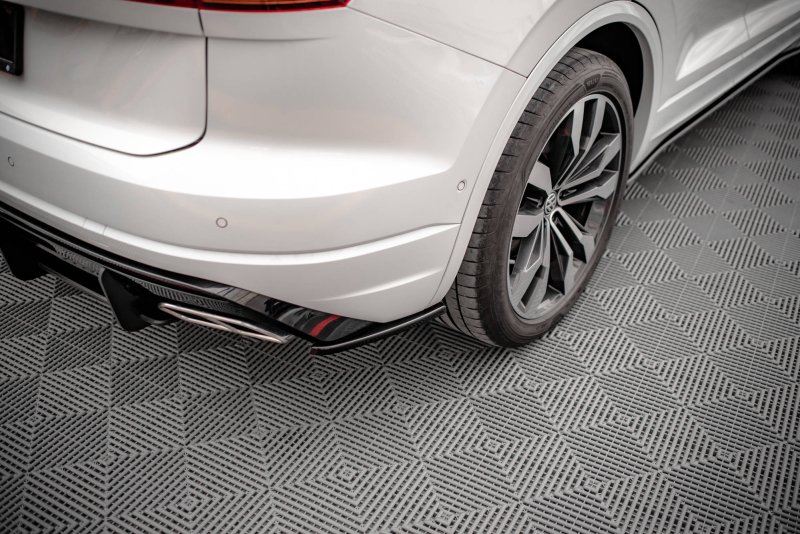 Maxton Heck Ansatz Flaps Diffusor für Volkswagen Touareg R-line Mk3 schwarz Hochglanz VW-TO-3-RLINE-RSD1-G