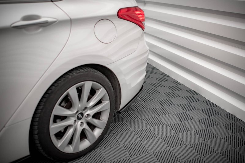 Maxton Heck Ansatz Flaps Diffusor für Hyundai I40 Mk1 schwarz Hochglanz HY-I40-1-RSD1-G