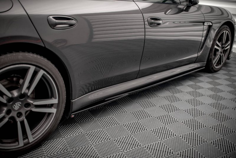Maxton Seitenschweller Ansatz für V.1 für Porsche Panamera / Panamera Diesel / Panamera Turbo 970 schwarz Hochglanz PO-PA-970-SD1-G