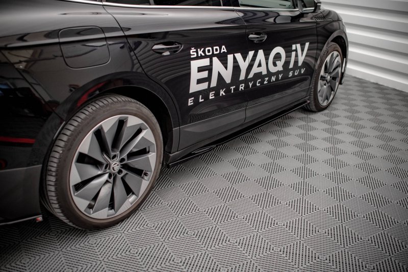 Maxton Seitenschweller Ansatz für Skoda Enyaq iV schwarz Hochglanz SK-EN-1-SD1-G