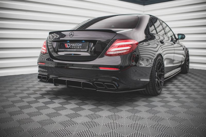 Maxton Street Pro Heckschürze für Mercedes-Benz E63 AMG Kombi/Limousine S213/W213 ME21363ESCNC-RS1B