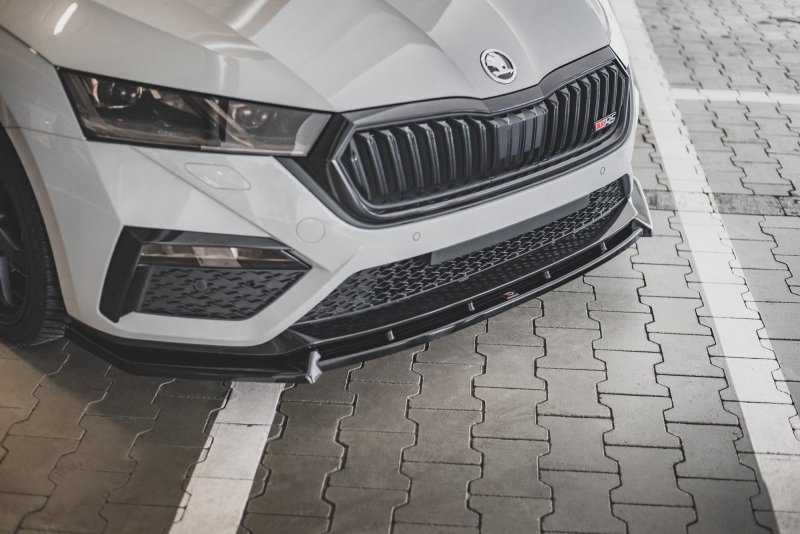 Maxton Front Ansatz V.1 für Skoda Octavia RS Mk4 schwarz Hochglanz SK-OC-4-RS-FD1-G