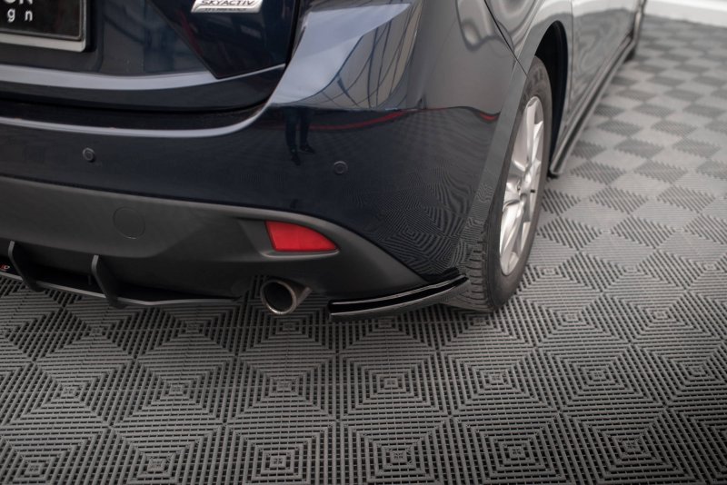 Maxton Heck Ansatz Flaps Diffusor für Mazda 3 Mk3 schwarz Hochglanz MA-3-3-RSD1-G