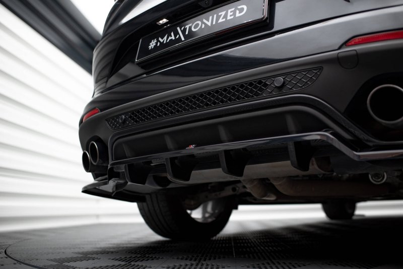 Maxton Mittlerer Cup Diffusor Heck Ansatz Alfa Romeo Stelvio Quadrifoglio Mk1 schwarz Hochglanz AL-ST-1-QV-RD1G+RD2-G