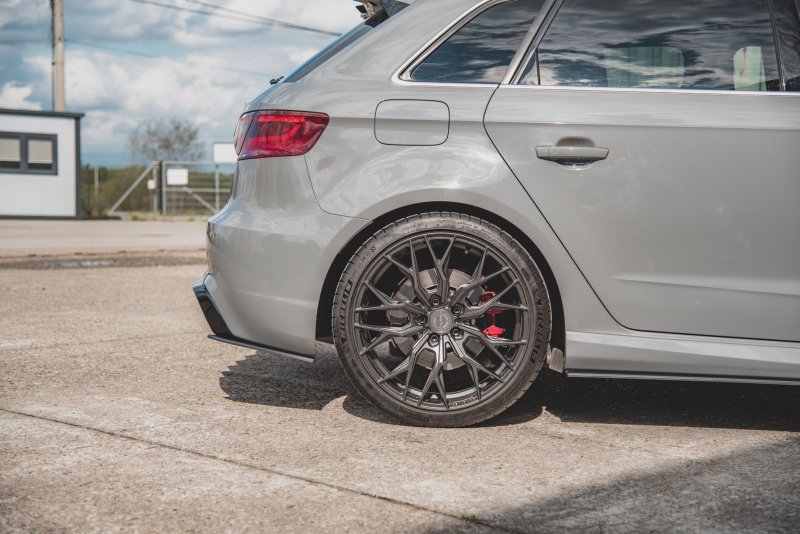 Maxton Racing Heck Ansatz Flaps Diffusor für Audi RS3 8V Sportback AURS38VCNC-RSD1B