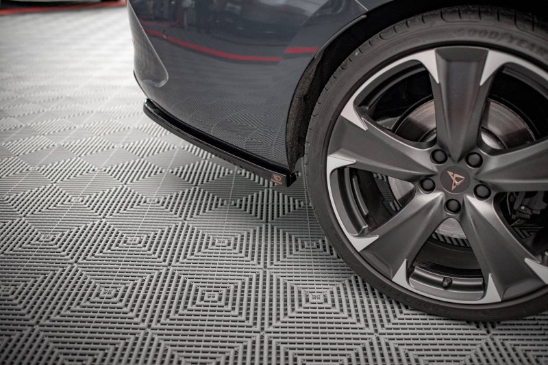 Maxton Heck Ansatz Flaps Diffusor für Cupra Leon ST schwarz Hochglanz CU-LE-1-ST-RSD1-G