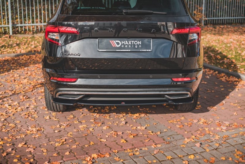 Maxton Mittlerer Diffusor Heck Ansatz für Skoda Karoq Sportline schwarz Hochglanz SK-KA-1-SL-RD1-G