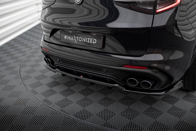 Maxton Mittlerer Cup Diffusor Heck Ansatz Alfa Romeo Stelvio Quadrifoglio Mk1 schwarz Hochglanz AL-ST-1-QV-RD1G+RD2-G