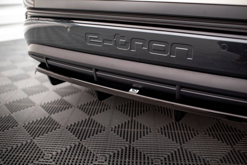 Maxton Mittlerer Diffusor Heck Ansatz DTM Look für Audi Q4 e-tron Sportback Mk1 schwarz Hochglanz AU-Q4-ETRON-1-SB-RD1G+RD2-G