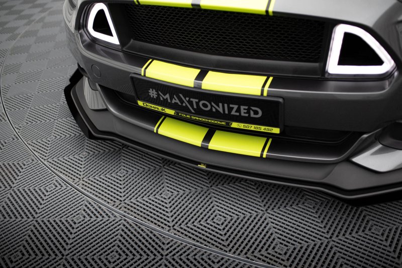 Maxton Street Pro Front Ansatz + Flaps Ford Mustang GT Mk6 schwarz Hochglanz FOMU6GTCNC-FD1B+FSF1-G