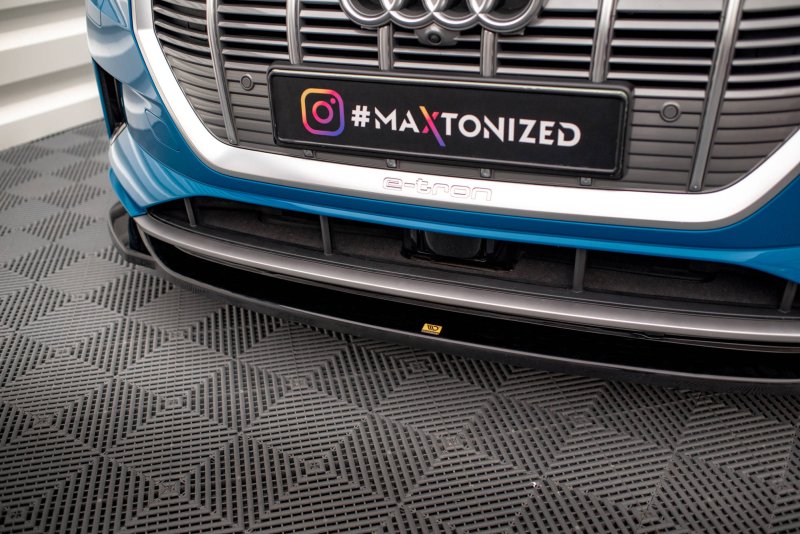 Maxton Front Ansatz V.1 für Audi e-tron schwarz Hochglanz AU-ETRON-1-FD1-G