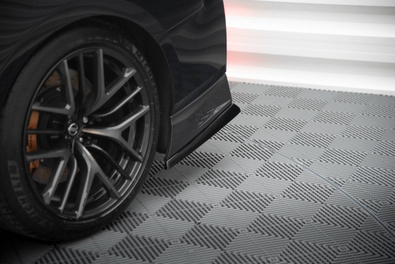 Maxton Heck Ansatz Flaps Diffusor Nissan GTR R35 Facelift schwarz Hochglanz NI-GTR-4F3-RSD1-G