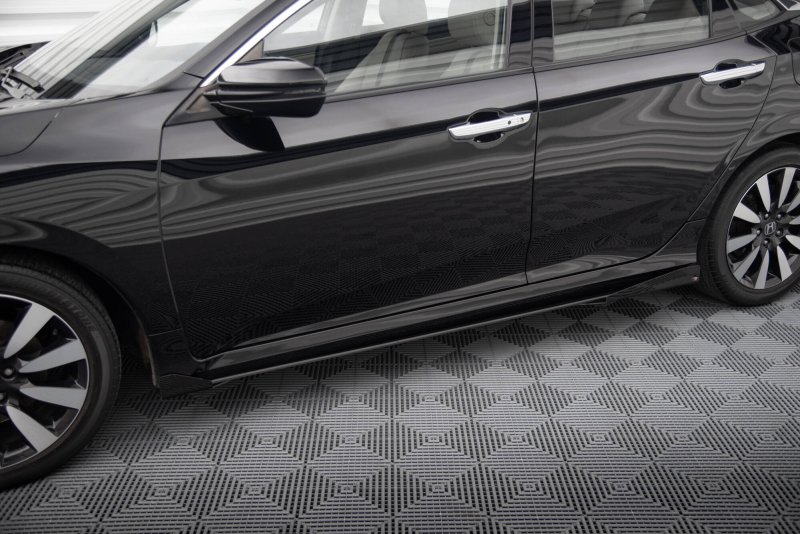 Maxton Street Pro Seitenschweller Ansatz + Flaps Honda Civic Mk10 schwarz Hochglanz HOCI10CNC-SD1B+SF1-G