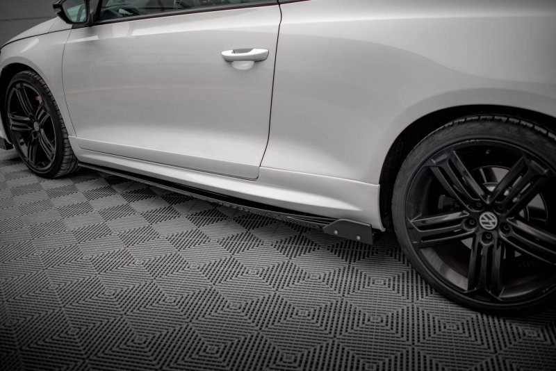 Maxton Seitenschweller Ansatz V.2 + Flaps VW Scirocco R Mk3 VW-SC-3-R-SD2G+SF1B