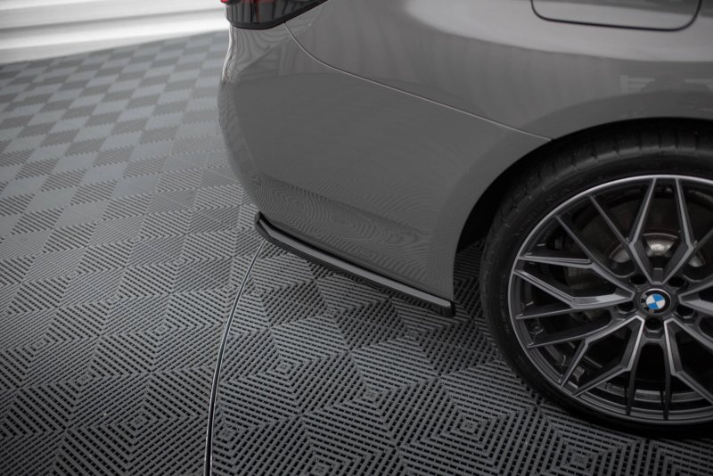 Maxton Heck Ansatz Flaps Diffusor BMW 5er G30 / G31 Facelift schwarz Hochglanz BM-5-G31F-RSD1-G