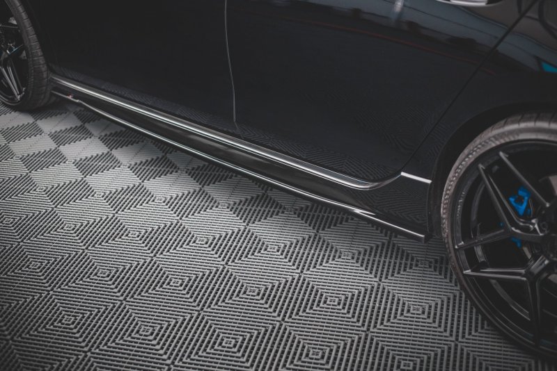 Maxton Seitenschweller Ansatz für V.1 für Volkswagen Golf R Mk8 schwarz Hochglanz VW-GO-8-R-SD1-G