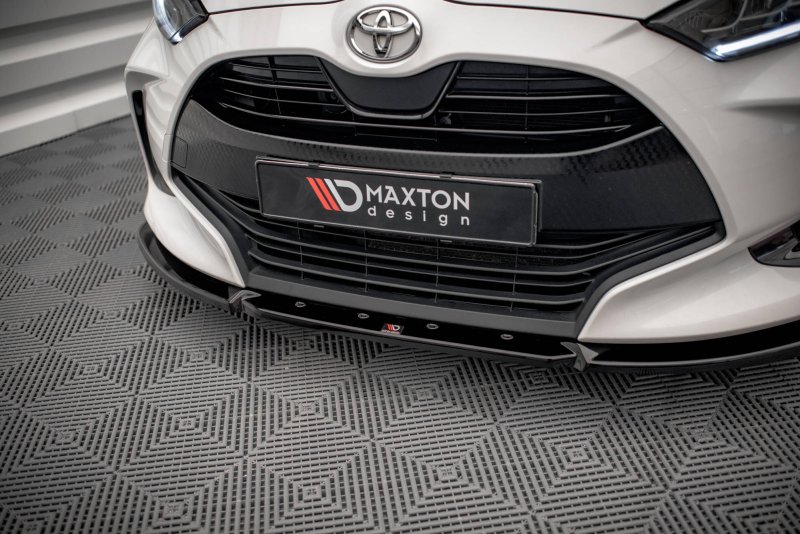 Maxton Front Ansatz V.2 für Toyota Yaris Mk4 schwarz Hochglanz TO-YA-4-FD2-G