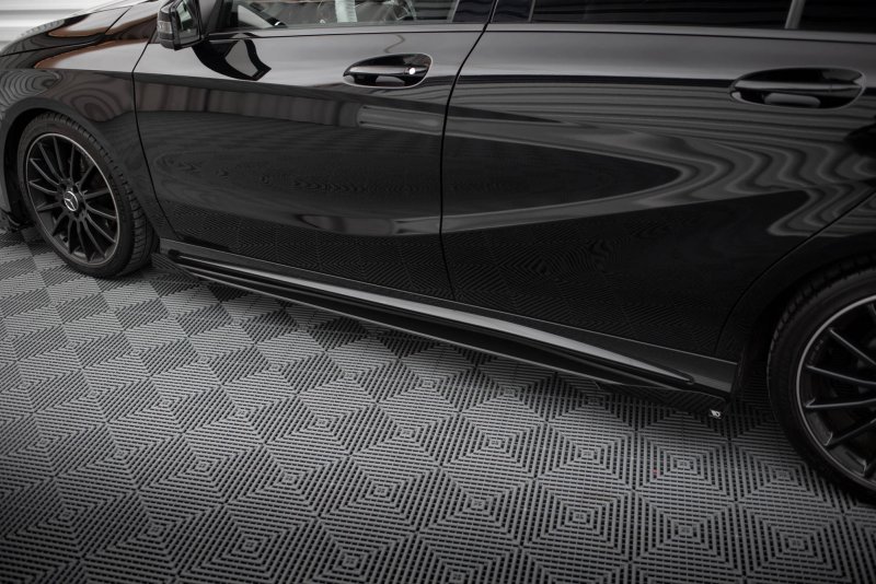 Maxton Street Pro Seitenschweller Ansatz + Flaps Mercedes-Benz A AMG-Line W176 Facelift schwarz Hochglanz MEA176FAMGLINECNC-SD1B+SF1-G