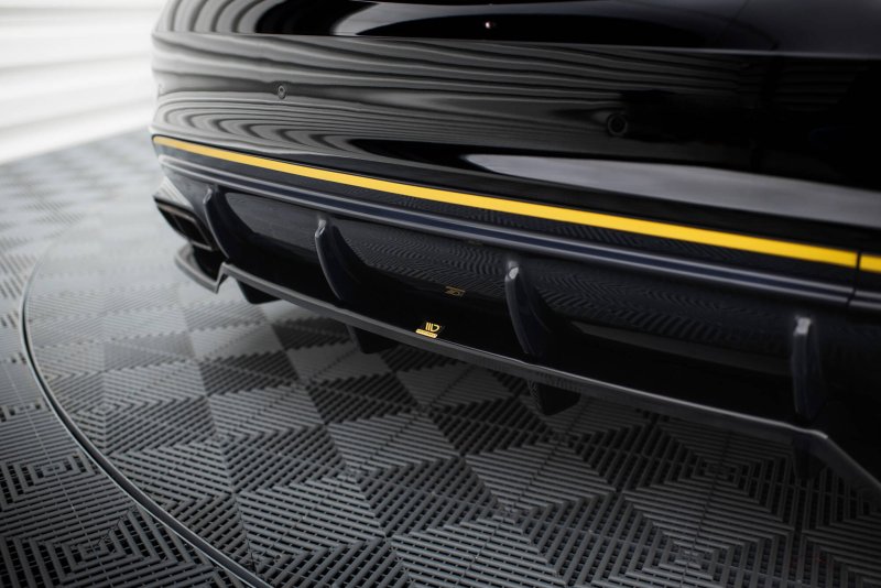 Maxton Mittlerer Cup Diffusor Heck Ansatz Mercedes-AMG CLA 45 C117 Facelift schwarz Hochglanz ME-CLA-117-45-AMG-AERO-RD1G+RD2-G