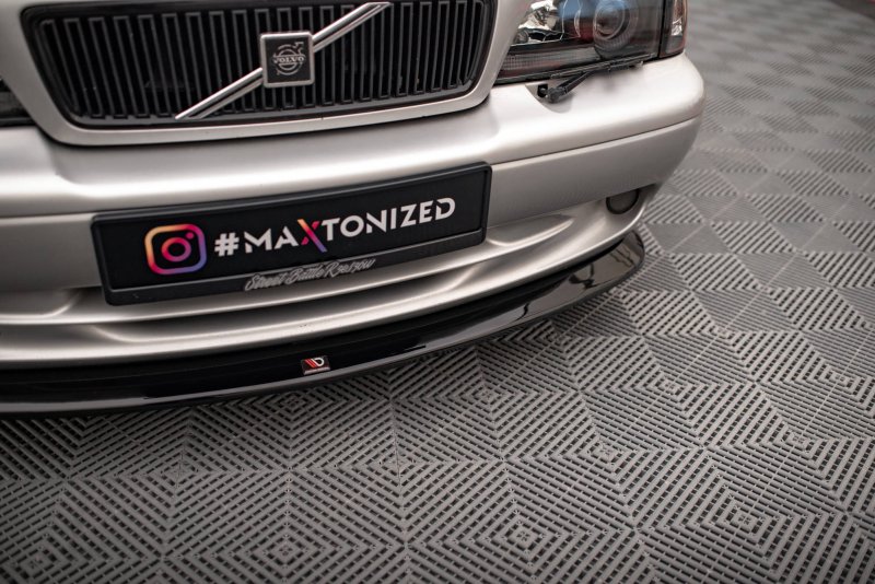 Maxton Front Ansatz V.1 für Volvo C70 Mk1 schwarz Hochglanz VO-C70-1-FD1-G