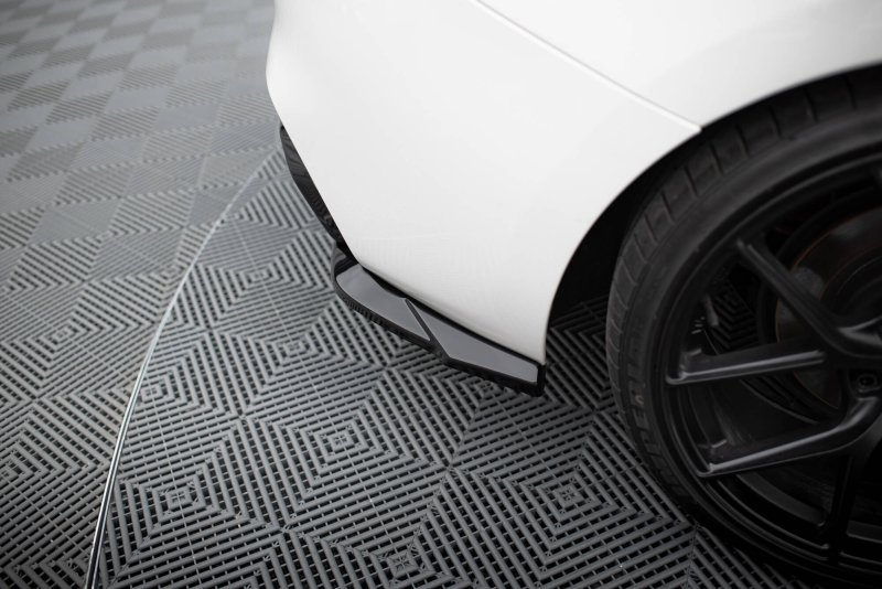 Maxton Heck Ansatz Flaps Diffusor V.5 (heckansatz v.3) BMW 1er M-Paket / M140i F20 Facelift schwarz Hochglanz BM-1-F20F-M-RSD5-G