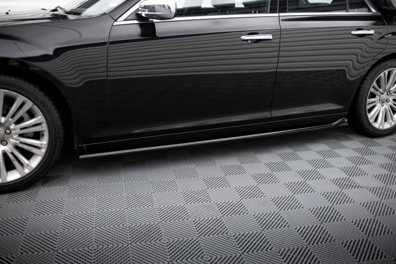 Maxton Seitenschweller Ansatz Chrysler 300 Mk2 schwarz Hochglanz CHR-300C-2-SD1-G