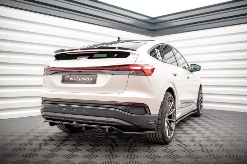 Maxton Mittlerer Diffusor Heck Ansatz DTM Look für Audi Q4 e-tron Sportback Mk1 schwarz Hochglanz AU-Q4-ETRON-1-SB-RD1G+RD2-G