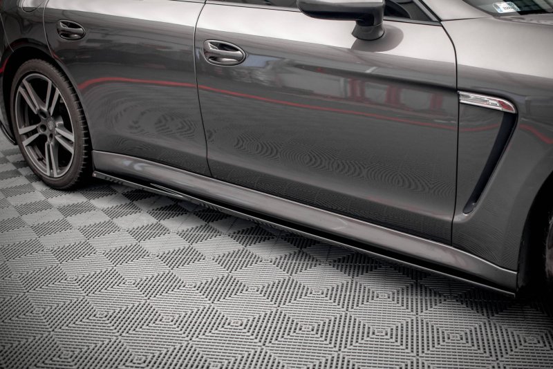 Maxton Seitenschweller Ansatz für V.1 für Porsche Panamera / Panamera Diesel / Panamera Turbo 970 schwarz Hochglanz PO-PA-970-SD1-G