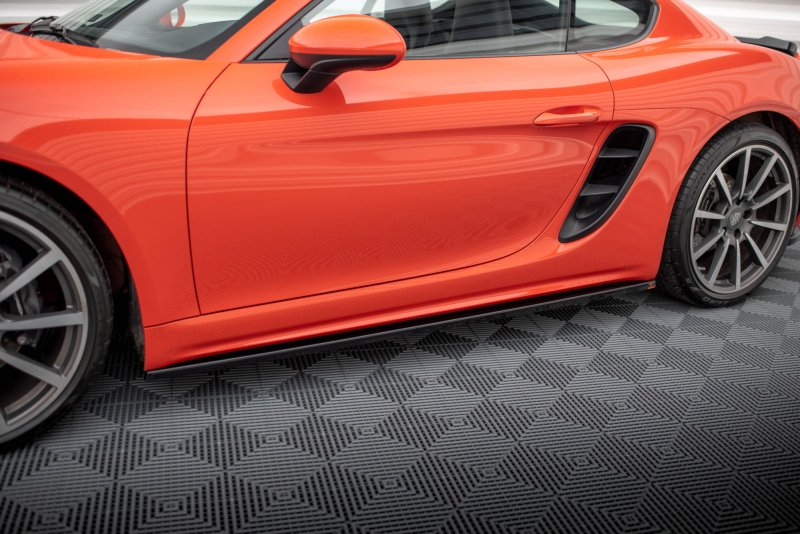 Maxton Seitenschweller Ansatz für Porsche 718 Cayman 982c schwarz Hochglanz PO-CA-718-SD1-G