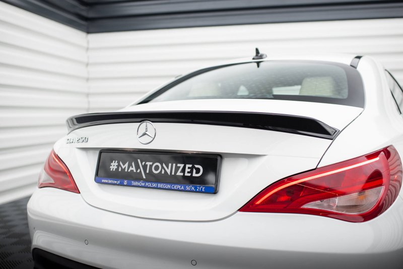 Maxton Spoiler CAP Abrisskante 3D Mercedes-Benz CLA C117 Facelift schwarz Hochglanz ME-CLA-117F-CAP3D1-G