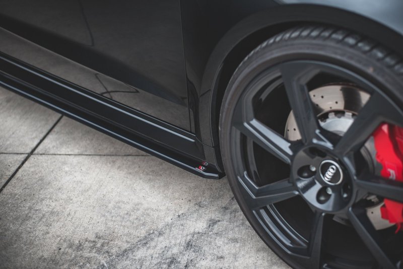 Maxton Seitenschweller Ansatz für V.2 für Audi RS3 8V Sportback Facelift schwarz Hochglanz AU-RS3-8VF-SD2-G