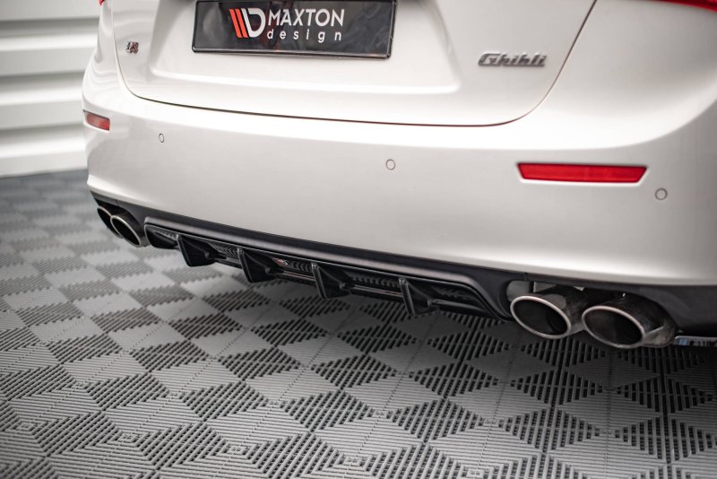 Maxton Diffusor Heck Ansatz für Maserati Ghibli Mk3 schwarz Hochglanz MA-GH-1-RS1-G