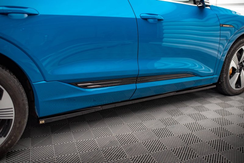 Maxton Seitenschweller Ansatz für Audi e-tron schwarz Hochglanz AU-ETRON-1-SD1-G