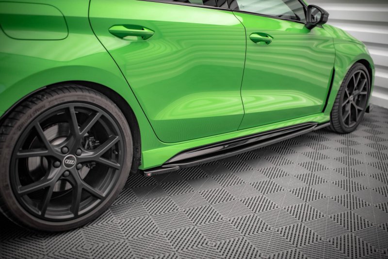 Maxton Seitenschweller Ansatz für Audi RS3 8Y schwarz Hochglanz AU-RS3-8Y-S-SD1-G