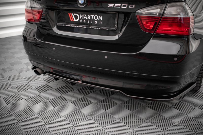Maxton Mittlerer Diffusor Heck Ansatz DTM Look für BMW 3er Limousine E90 schwarz Hochglanz BM-3-90-RSD1G+RD1-G