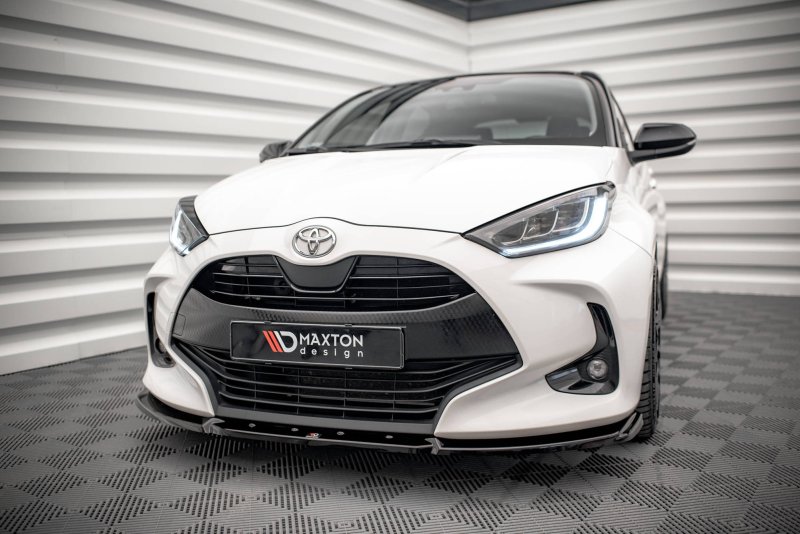 Maxton Front Ansatz V.2 für Toyota Yaris Mk4 schwarz Hochglanz TO-YA-4-FD2-G