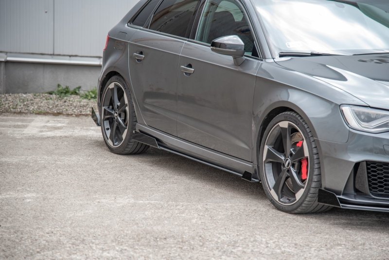 Maxton Side Flaps Audi RS3 8V Sportback schwarz Hochglanz AURS38VCNC-SRF1-G