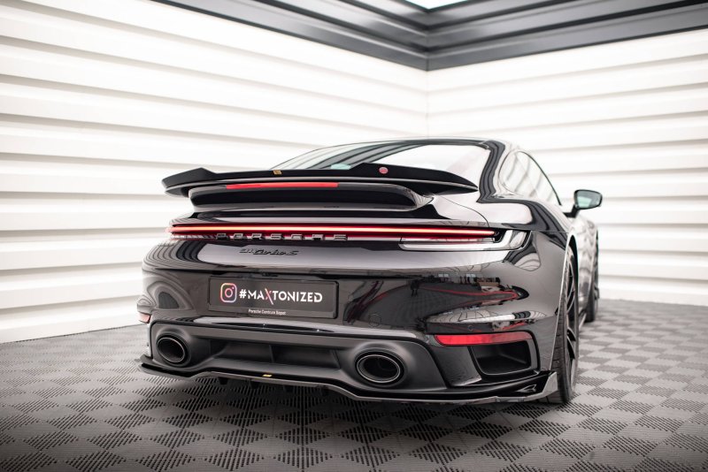 Maxton Spoiler CAP für Porsche 911 Turbo S 992 schwarz Hochglanz PO-911-992-TURBO-S-CAP1-G