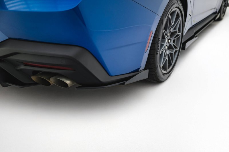 Maxton Street Pro Heck Ansatz Flaps Diffusor + Flaps Ford Mustang GT Mk7 schwarz Hochglanz FOMU7GTCNC-RSD1BRB+RSF1-G