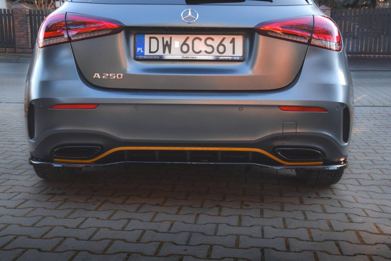 Maxton Mittlerer Cup Diffusor Heck Ansatz Mercedes-Benz A Hatchback AMG Line W177 schwarz Hochglanz ME-A-177-AMGLINE-RD1G+RD2-G