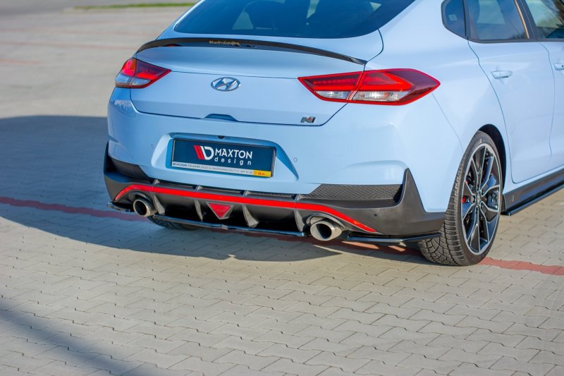 Maxton Mittlerer Diffusor Heck Ansatz für Hyundai I30 N Mk3 Fastback  schwarz Hochglanz HY-I30-3-N-FB-RD1-G