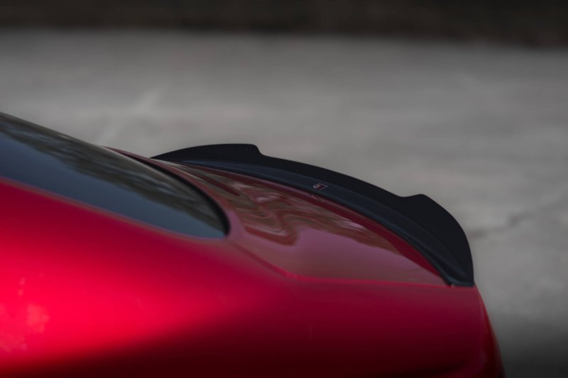 Maxton Spoiler CAP Abrisskante Jaguar XE R-Dynamic X760 Facelift schwarz Hochglanz JA-XE-1F-RDYNAMIC-CAP1-G