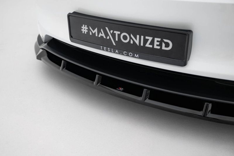Maxton Front Ansatz V.2 Tesla Model 3 Performance Mk1 Facelift schwarz Hochglanz TE-MODEL3-1F-PFC-FD2-G