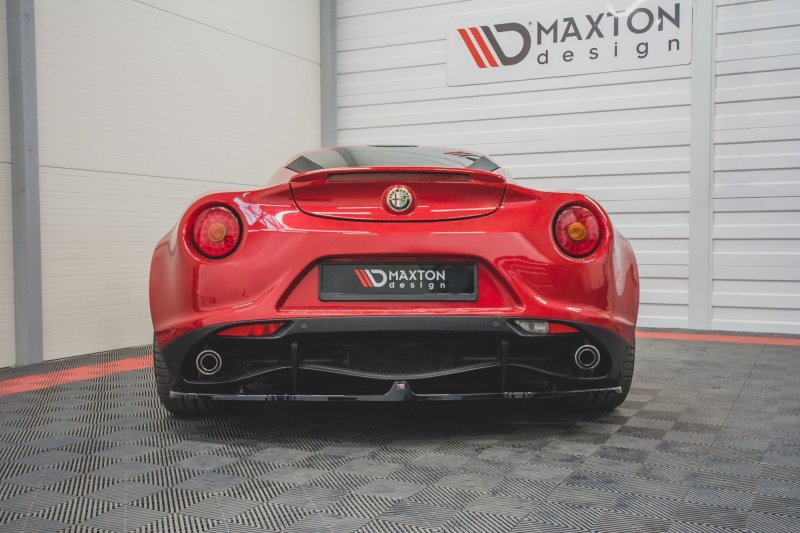 Maxton Mittlerer Diffusor Heck Ansatz für Alfa Romeo 4C schwarz Hochglanz AL-4C-RD1-G