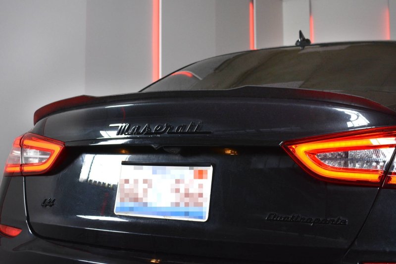 Maxton Spoiler CAP für MASERATI QUATTROPORTE MK.6 vor Facelift schwarz Hochglanz MS-QP-6-CAP1-G