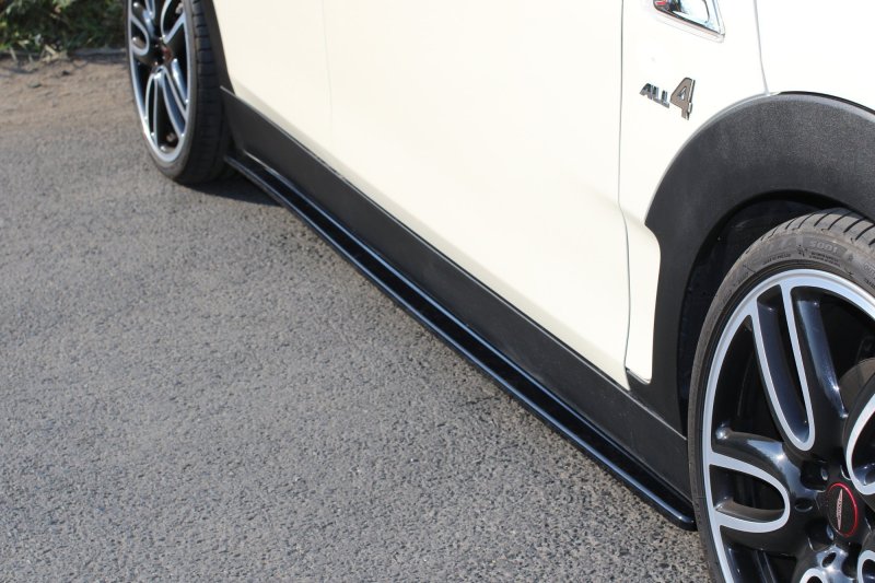 Maxton Seitenschweller Ansatz für MINI CLUBMAN S MK2 (F54) JCW schwarz Hochglanz MC-CM-2-S-JCW-SD1-G